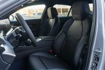 BMW Seria 5 G90-91 Touring 2.0 520d 197KM 2024 BMW 520 xDrive Sedan Demo- Koła zimowe w cenie!, zdjęcie 10