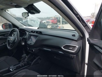 Chevrolet TrailBlazer II 2023 Chevrolet Trailblazer 2023r., LS, od ubezpieczalni, 1.2 Benzyna 137KM, zdjęcie 8