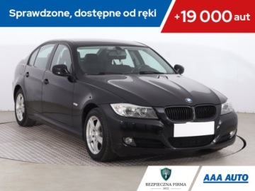 BMW Seria 3 E90-91-92-93 Limuzyna E90 320i 170KM 2010 BMW 3 320 i, Serwis ASO, Klima, Klimatronic