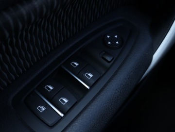 BMW Seria 1 F20-F21 Hatchback 5d Facelifting 2017 118i 136KM 2019 BMW 1 118i, Salon Polska, Klima, Klimatronic, zdjęcie 14