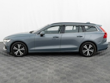 Volvo V60 II  2022 Volvo V60 WD5210S#B4 D Momentum Pro K.cofania, zdjęcie 8