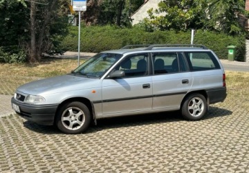 Opel Astra F Kombi 1.4 i 60KM 2001 Opel Astra Piekna Astra 1.4 Benzyna - 2001 1.4 Benzyna 60KM, zdjęcie 1