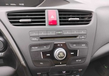 Honda Civic IX Hatchback 5d 1.8 i-VTEC 142KM 2013 Honda Civic 2013r, SALON POLSKA. 1.8 Benzyna. Lekko uszkodzony lewy bok. J, zdjęcie 12