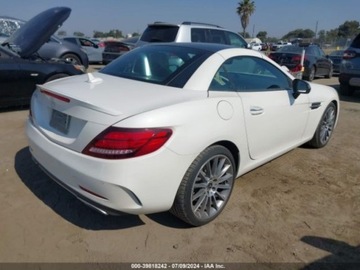Mercedes SLC 2019 Mercedes-Benz SLC 2019 Mercedes-Benz SLC SLC 300 Roadster 2.0 Benzyna 241KM, zdjęcie 4