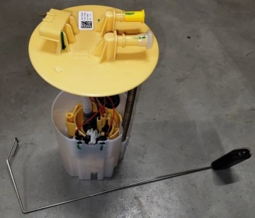 НОВЫЙ ТОПЛИВНЫЙ НАСОС RENAULT MASTER III,IV 2.3DCI 172026697R 0580203361