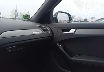 Audi A4 B8 Limousine Facelifting 2.0 TDI 177KM 2014 Audi A4 Avant Audi A4 Avant 2.0 TDI DPF quattro S tronic Attraction 2.0, zdjęcie 10