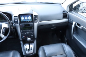 Chevrolet Captiva I 2.0D 150KM 2010 Chevrolet Captiva 2.0 D, 4X4, Automat, 7 miejsc, zdjęcie 7