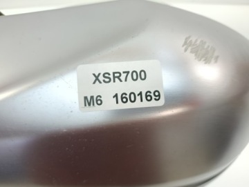 YAMAHA XSR 700 ЛЕВАЯ КРЫШКА ЗАЛИВНОЙ ГОРЛОВИНЫ БАКА