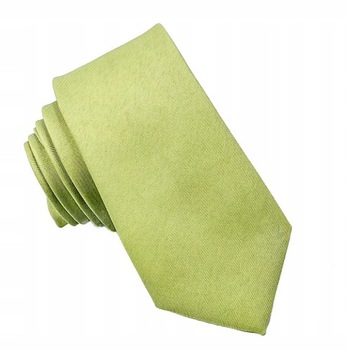 Зеленая оливковая мужская униформа гладкая