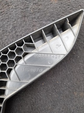 OPEL ASTRA H 04-14R. PÁKA DRŽÁTKO SEDADLA ZVEDÁK LEVÝ