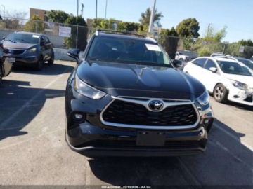 Toyota Highlander III 2023 Toyota Highlander XLE 2023 2.4 Benzyna 265KM, zdjęcie 7