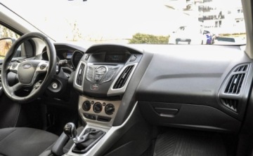 Ford Focus III Kombi Facelifting 1.6 TDCi 115KM 2014 Ford Focus 1,6TDCI 2014 r. Salon PL 1.6 Diesel 115KM, zdjęcie 9