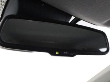 Toyota Auris II Hatchback 5d Facelifting 1.8 Hybrid 136KM 2017 Toyota Auris navi kamera grzane fotele tempomat, zdjęcie 36