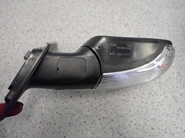 KIA VENGA 09- ZRCÁTKO PRAVÉ QU 8 PIN