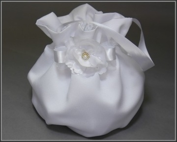 Komplet komunijny do alby, sukienki komunijnej. Torebka + okapnik