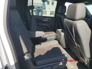 Chevrolet Suburban GMT900 2023 Chevrolet Suburban 2023 6.2L 4x4 6.2 Benzyna 420KM, zdjęcie 10