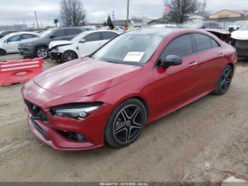 Mercedes CLA C118/X118 2023 Mercedes-Benz CLA 2023r., 4x4, 2.0L 2.0 Benzyna 221KM, zdjęcie 1