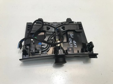 Volvo XC40 RAMKA PANEL TUNELU GNIAZDO ZAPALNICZKI 31469021