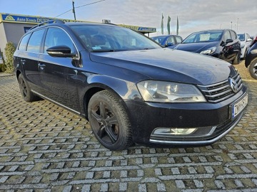 Volkswagen Passat B7 Variant 1.6 TDI CR DPF BlueMotion 105KM 2011 Volkswagen Passat 1,6 diesel 105KM nawigacja, zdjęcie 1
