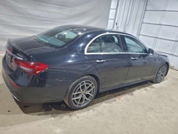 Mercedes Klasa E W213 2022 Mercedes-Benz Klasa E 350 4Matic 2022 2.0L 2.0 Benzyna 255KM, zdjęcie 3