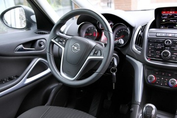 Opel Zafira C Tourer 1.4 Turbo ECOTEC 140KM 2014 Opel Zafira BiXenon|2x Park|6 Bieg| Navi|7 Foteli, zdjęcie 15