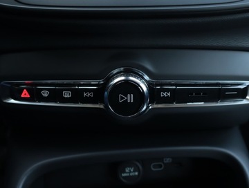 Volvo XC40 Crossover Facelifting 2.0 B3 163KM 2024 Volvo XC40 B3, Salon Polska, 1. Właściciel, zdjęcie 12