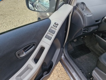 Toyota Yaris II Hatchback 5d 1.33 Dual VVT-i 101KM 2010 Toyota Yaris Sliczna salonowa 2010r 1.3B zarejestrowana 112tys km 100 bezw, zdjęcie 15