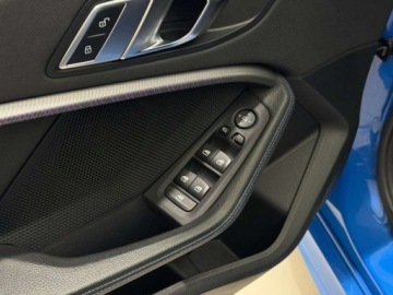 BMW Seria 1 F40 2020 BMW Seria 1 M sport Ambniente Blind spot CarPlay LED Salon Polska, zdjęcie 18