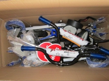 Продам детский велосипед с боковыми колесами.