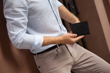 BETLEWSKI skórzany portfel męski mały cienki slim RFID do kieszeni spodni