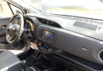 Toyota Yaris III Hatchback 5d Facelifting 2017 1.0 VVT-i 72KM 2020 Toyota Yaris y20 Okazja Benzyna 72KM, zdjęcie 15