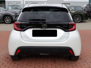 Toyota Yaris IV Hatchback Facelifting 1.5 Hybrid Dynamic Force 116KM 2025 Style 1.5 Hybrid 116KM | Podgrzewane fotele!, zdjęcie 4