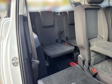 Volkswagen Touran III 1.5 TSI EVO 150KM 2019 Volkswagen Touran TSI 150KM Highline 7 os. R-Line Exterieur LED Nawiga, zdjęcie 33