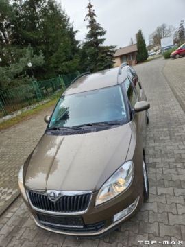 Skoda Roomster Mikrovan Facelifting 1.2 TSI 85KM 2013 Skoda Roomster 1.2 TSI Bogata Wersja 1.2 Benzyna 86KM, zdjęcie 4