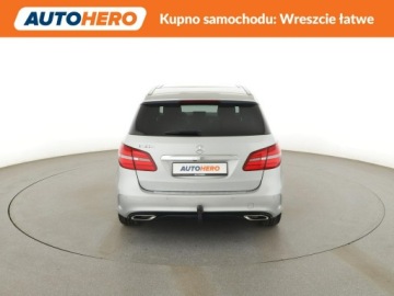 Mercedes Klasa B W246 Sports Tourer Facelifting 1.5 180 d 109KM 2016 Mercedes B 180 Automat full LED skóra/alcantara, zdjęcie 5