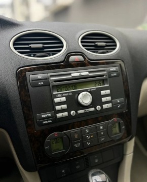 Ford Focus I Hatchback 1.6 16V 100KM 2005 Ford Focus Automat Klima Super Stan Warszawa 1.6 Benzyna 100KM, zdjęcie 17