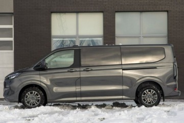 Ford Tourneo Custom II 2025 Ford Tourneo Custom 9-OSOBOWY Titanium L2H1, zdjęcie 4