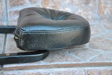 Держатель спинки пассажирского сиденья Suzuki LS 650 Savage