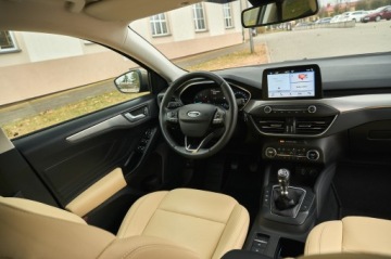 Ford Focus IV Hatchback 1.5 EcoBlue 120KM 2019 FOCUS TITANIUM SKÓRZANA TAPICERKA PODG. FOTELE KIEOWNICA SZYBA FULL LED, zdjęcie 2