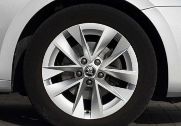 Skoda Octavia IV Liftback 1.5 TSI e-Tec Mild Hybrid 150KM 2021 Skoda Octavia Reflektory LED Kamera Keyless Lane Assist Salon PL FVAT, zdjęcie 4