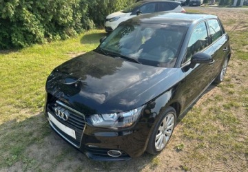 Audi A1 I Hatchback 3d 1.6 TDI 105KM 2013 Audi A1 Sportback Audi A1 Sportback 1.6 TDI Attraction 1.6 Diesel 105KM, zdjęcie 29