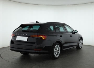 Skoda Octavia IV Kombi 2.0 TDI 150KM 2022 Skoda Octavia 2.0 TDI, Salon Polska, zdjęcie 4