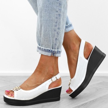 Białe sandały damskie na koturnie lekkie ażurowe wygodne MJ23081 r.40