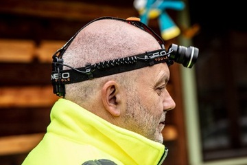 СВЕТОДИОДНАЯ ФАРА 400 ЛЮМ ZOOM CREE R5 3XAAA