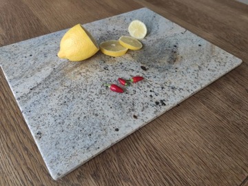 Разделочная доска гранитная Milenium Cream 20x30см