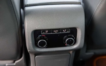 Volkswagen Sharan II Van 2.0 TSI 200KM 2014 Volkswagen Sharan 2.0B 200Ps Ledy Xenony Automat 7 Foteli Alkantara Klimat, zdjęcie 30