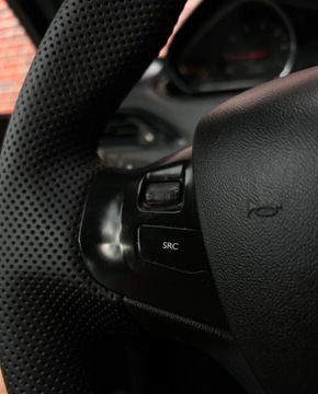 Peugeot 208 I Hatchback 3d 1.2 VTI 82KM 2013 Peugeot 208 Czujniki Kamera niski przebieg Gwarancja w cenie WarszawaVLAV, zdjęcie 24