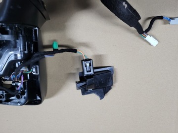 MAZDA III 3 LIFT 17r STELAŻ LUSTERKA LEWY 8+4 PIN