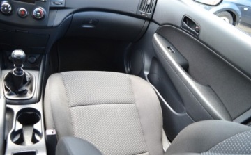Hyundai i30 I 2009 Hyundai i30 Bezwypadkowy - Klimatyzacja - Oplacony 1.4 Benzyna 105KM, zdjęcie 27