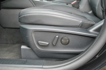 Ford Kuga III SUV Plug-In 2.5 Hybrid 190KM 2023 Ford Kuga TitaniumX 2,5Hybrid FHEV e-CVT FWD ASO, zdjęcie 17